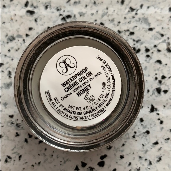 NEW Anastasia Beverly Hills Honey Waterproof Creme - Picture 6 of 7